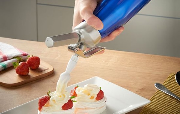 How to Use Whipped Cream Dispensers & Chargers – Full Guide